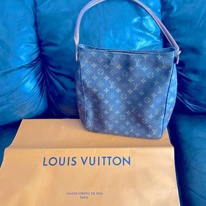 Louis Vuitton medium shoulder handbag